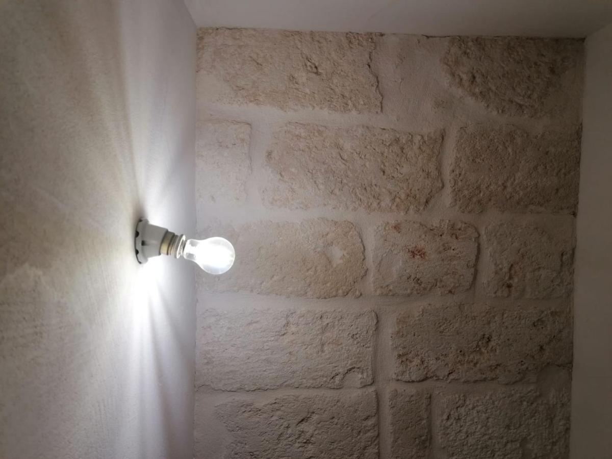 Le Scale Di Pietra Bed and Breakfast Κονβερσάνο Εξωτερικό φωτογραφία